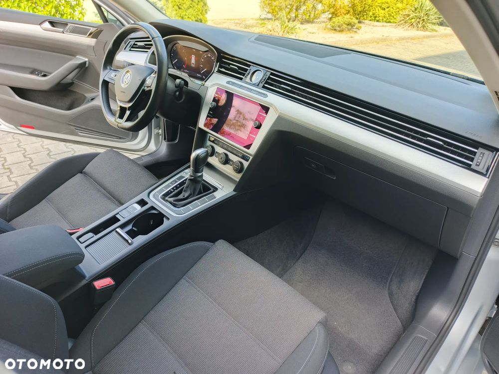 Volkswagen Passat 2.0 TDI (BlueMotion Technology) DSG Highline - 14
