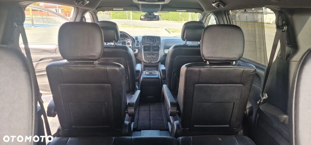Dodge Grand Caravan - 20