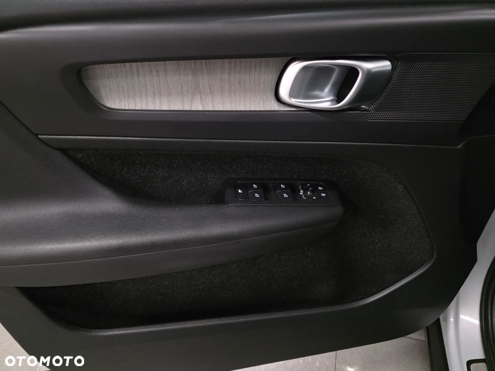Volvo XC 40 D3 SCR Inscription - 22