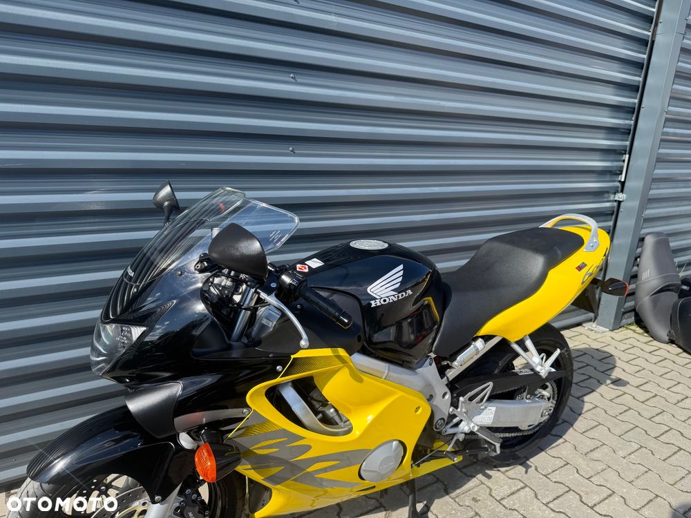 Honda CBR - 9