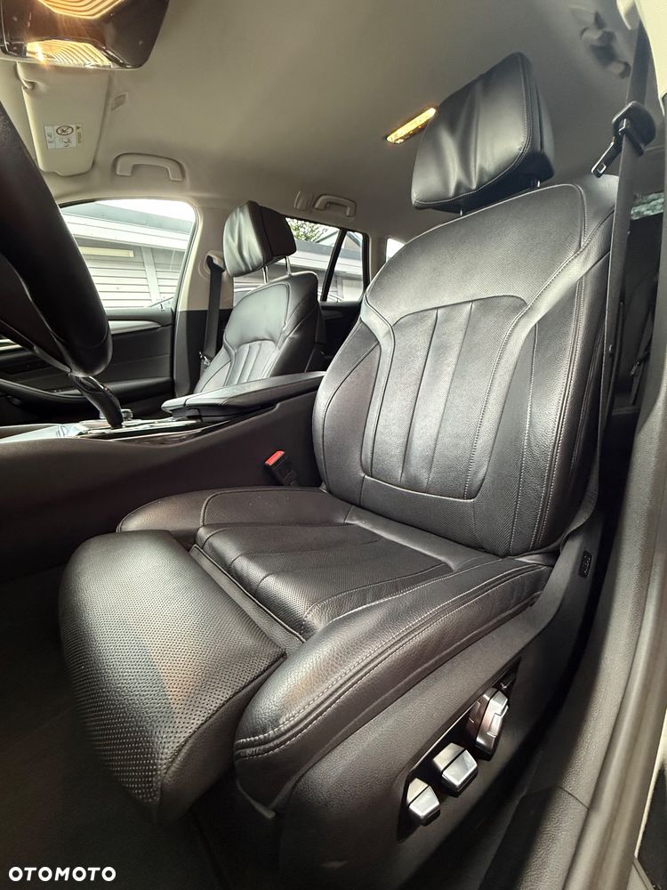 BMW Seria 5 518d Business Edition sport - 8