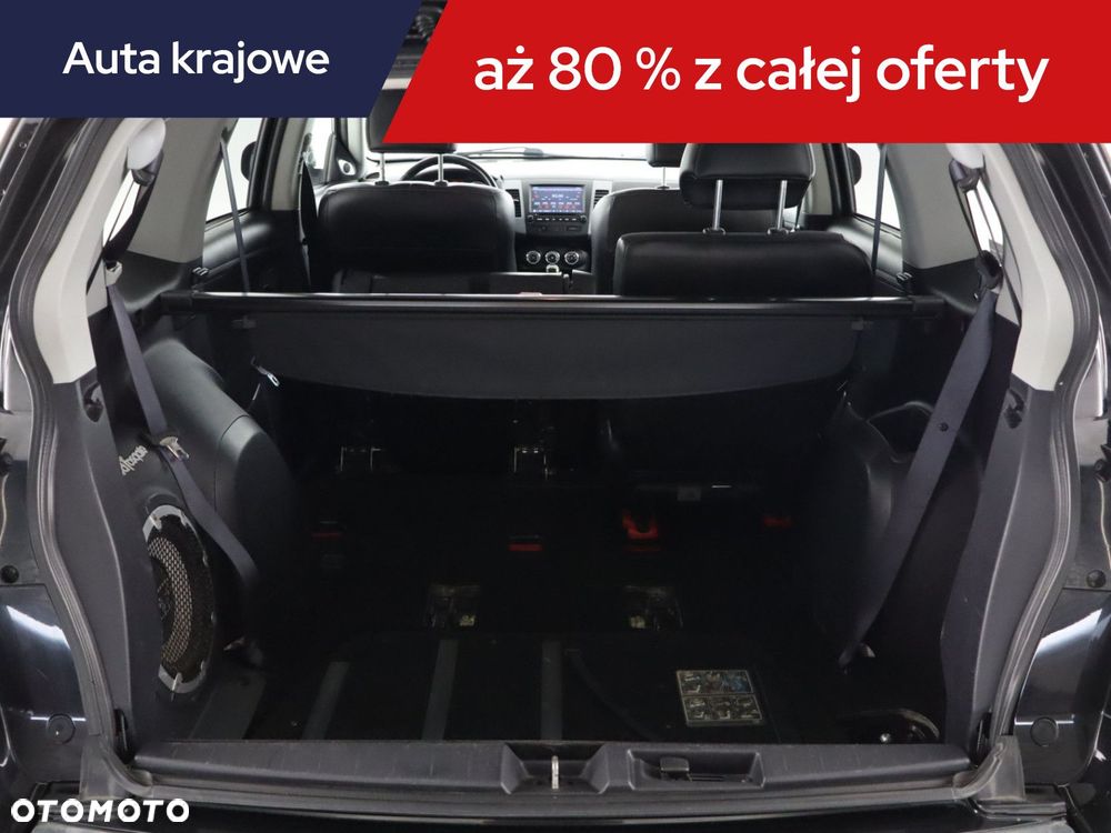 Mitsubishi Outlander - 16
