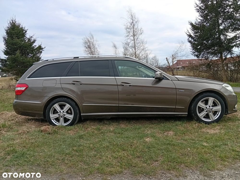 Mercedes-Benz Klasa E 300 CDI DPF BlueEFFICIENCY 7G-TRONIC Avantgarde - 5