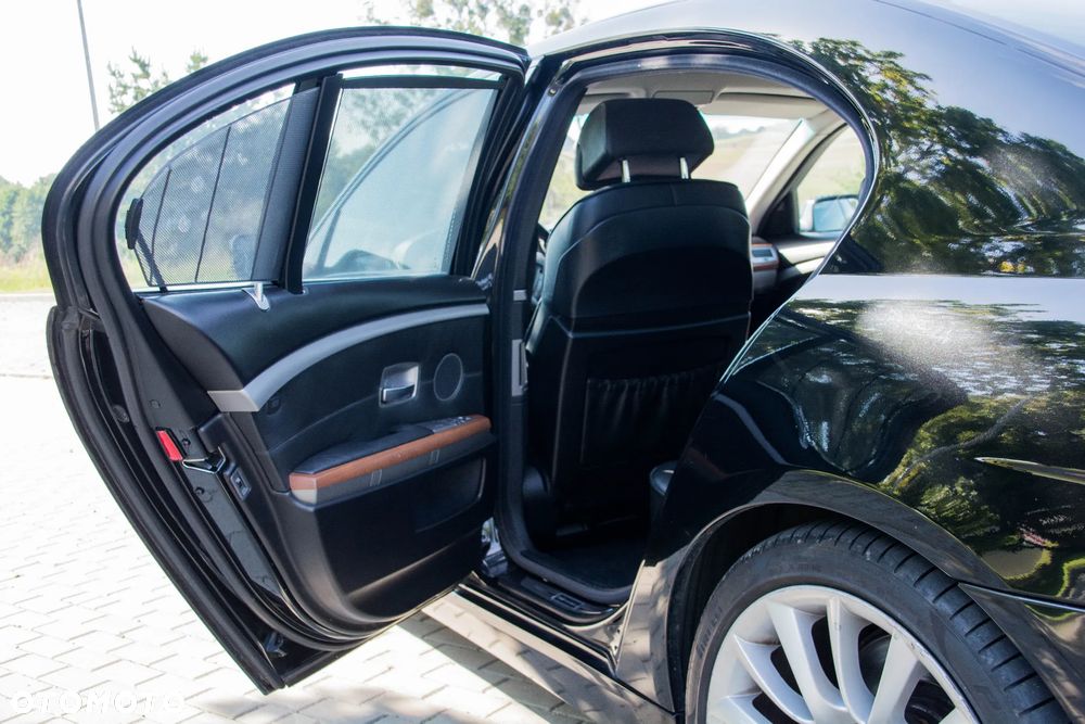 BMW Seria 7 - 8
