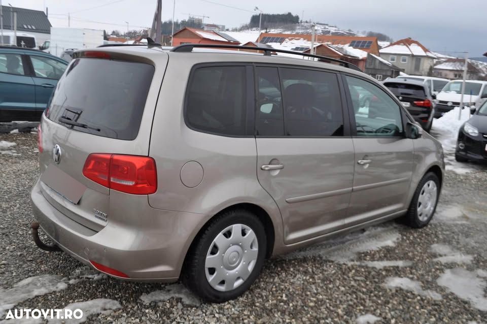 Volkswagen Touran 2.0 TDI BlueMotion Technology Highline - 6