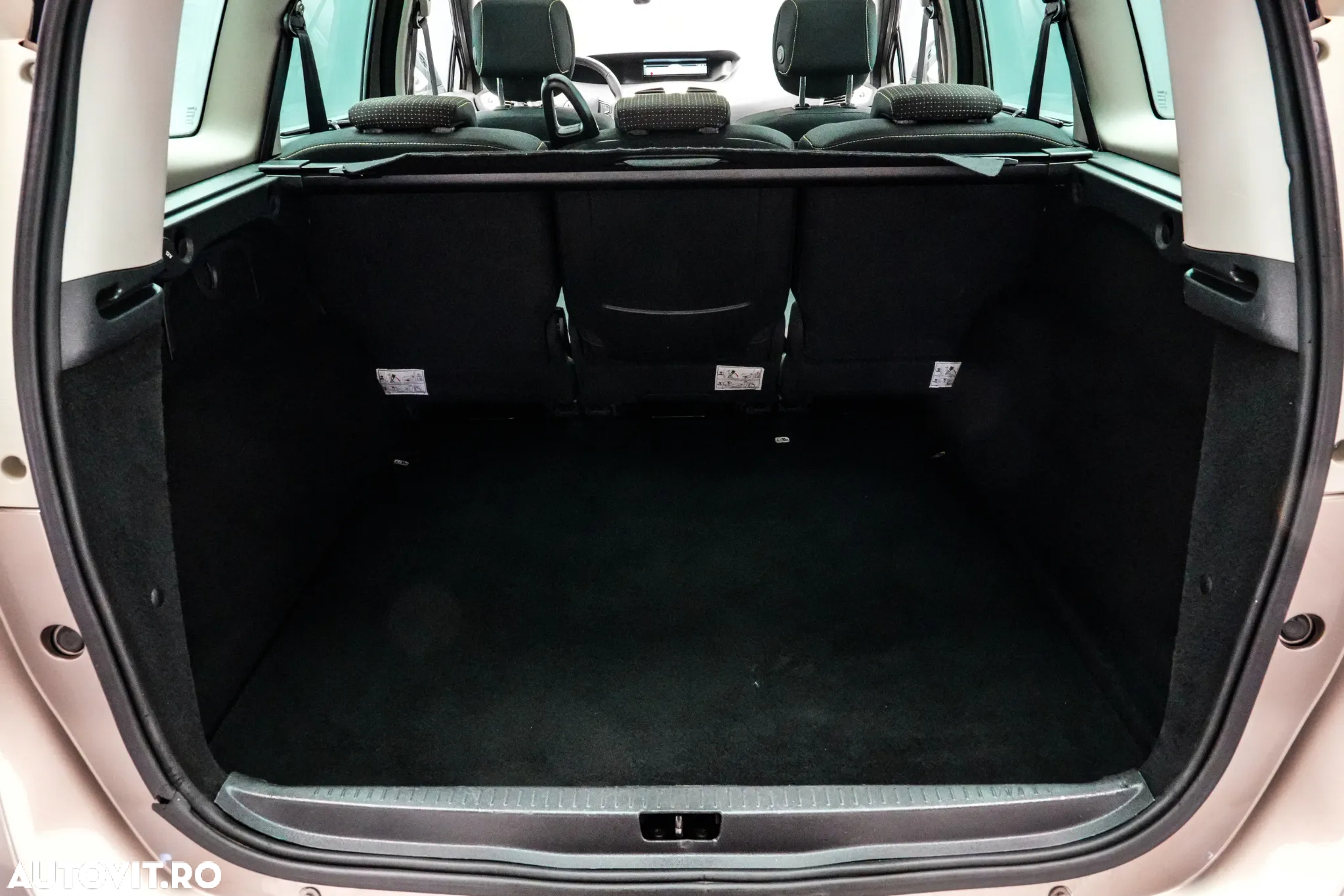 Renault Scenic - 21