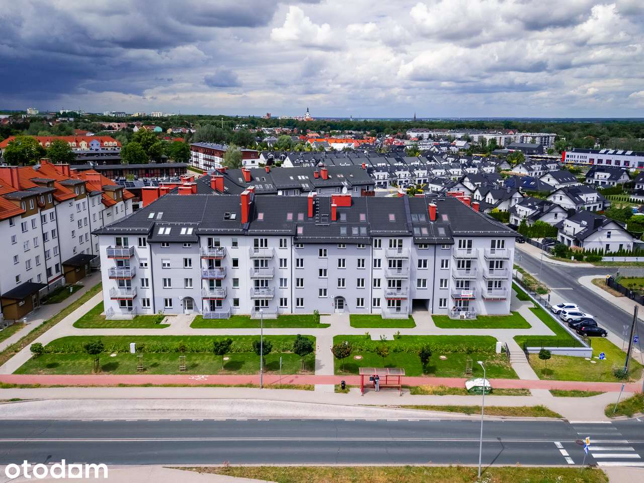 Parter, taras 6,2m2, 3pokoje, osobna kuchnia, garderoba