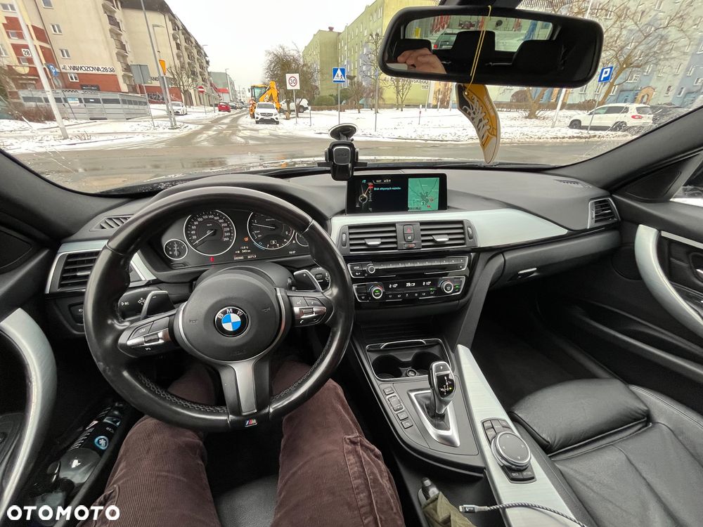 BMW Seria 3 320d xDrive M Sport - 6