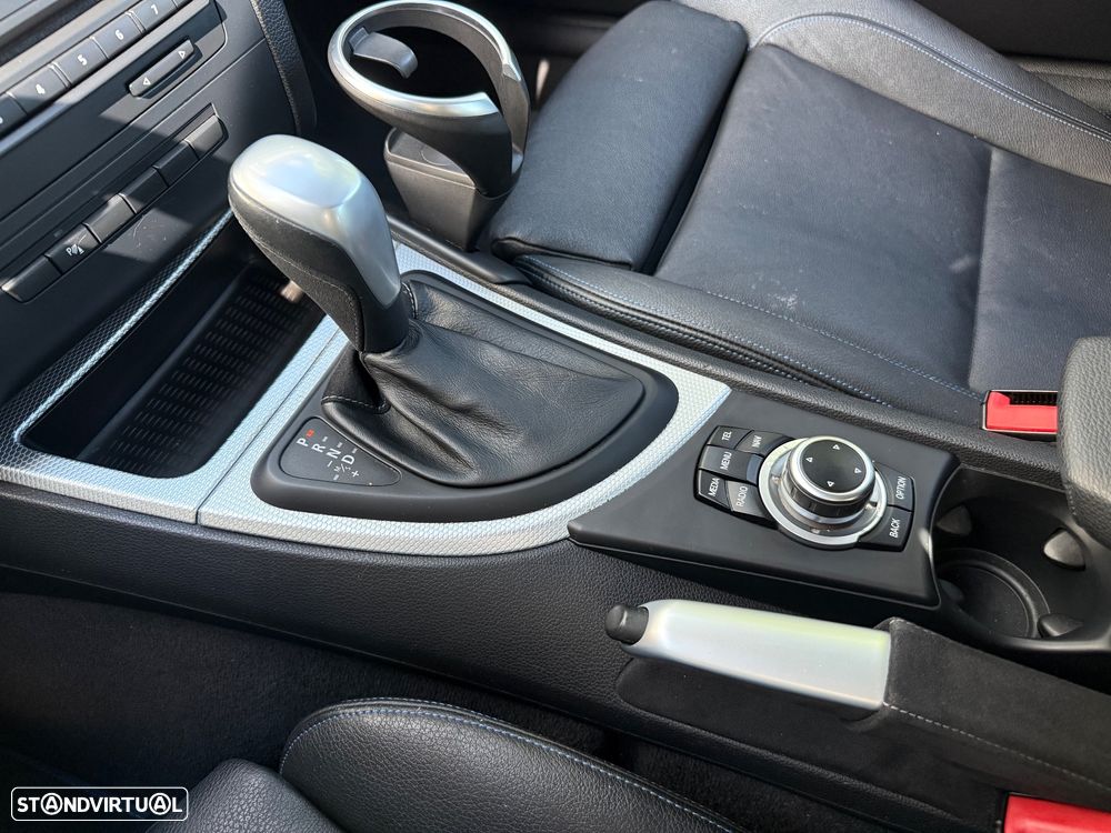 BMW 123 d Aut. Limited Edition Lifestyle c/ M Sport Pack - 23