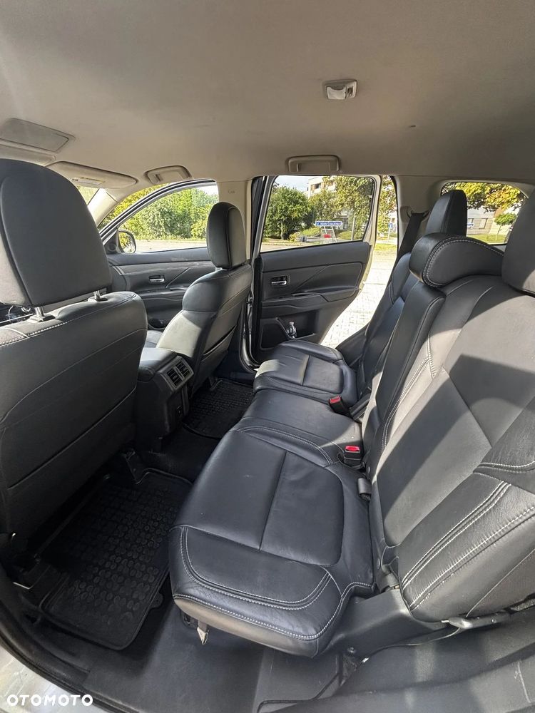 Mitsubishi Outlander 2.0 Intense 2WD CVT - 12