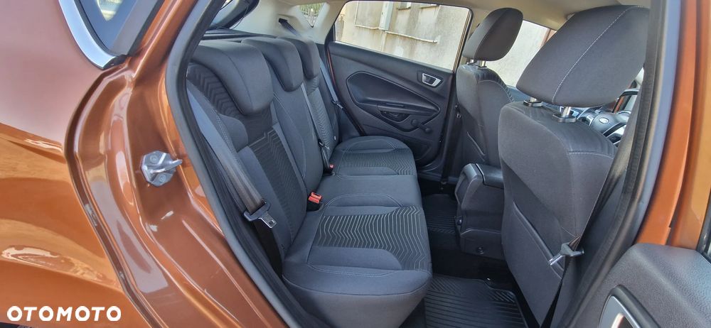 Ford Fiesta 1.0 Champions Edition - 22