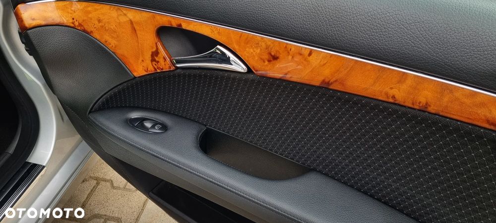 Mercedes-Benz Klasa E 200 Kompressor Automatik Elegance BusinessEDITION - 13