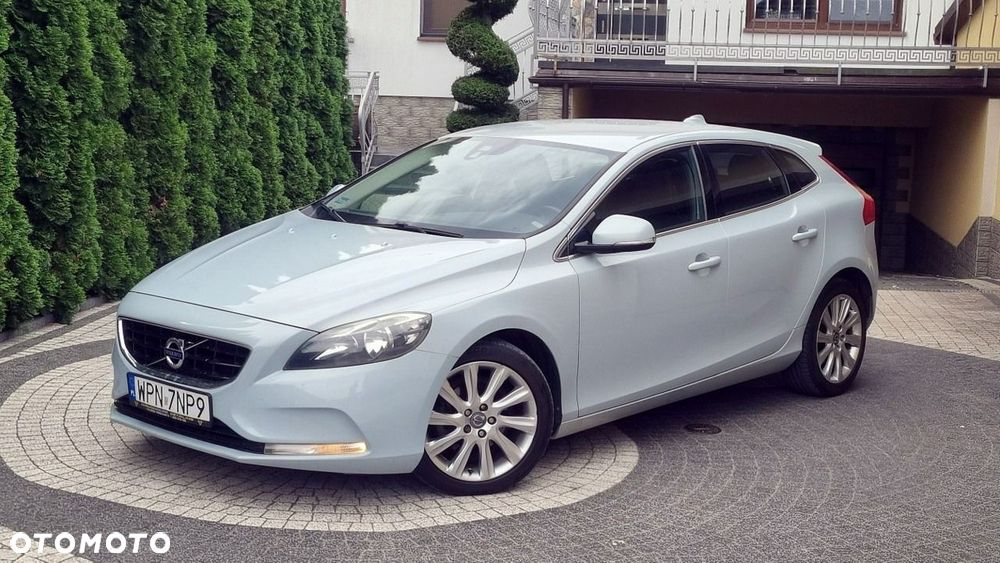 Volvo V40 - 2