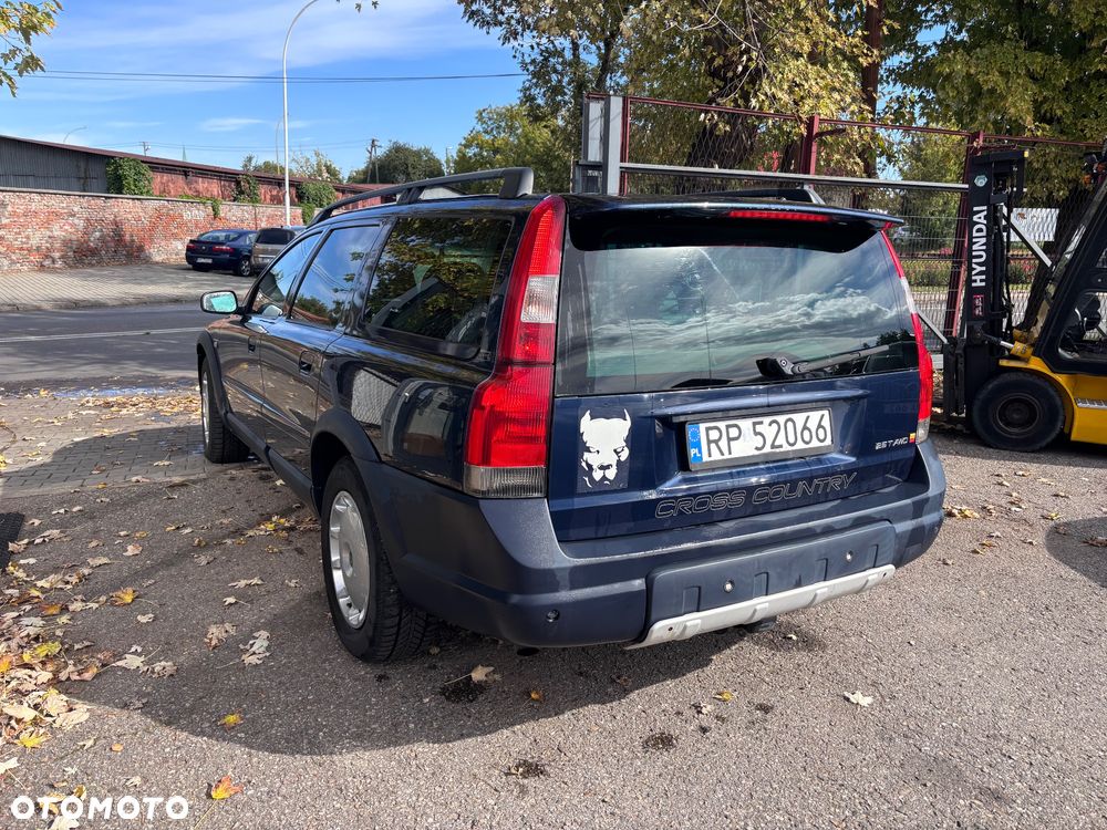 Volvo XC 70 AWD Momentum - 9