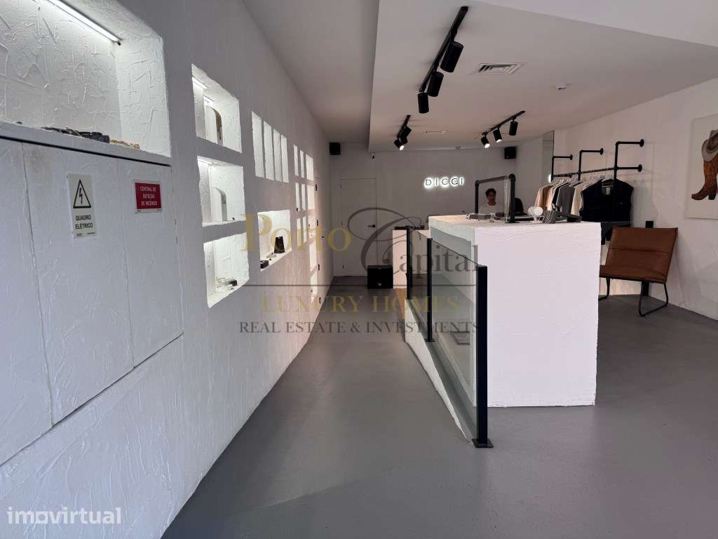 Loja Comercial Premium em Frente à Casa da Música |Porto - Grande imagem: 3/26