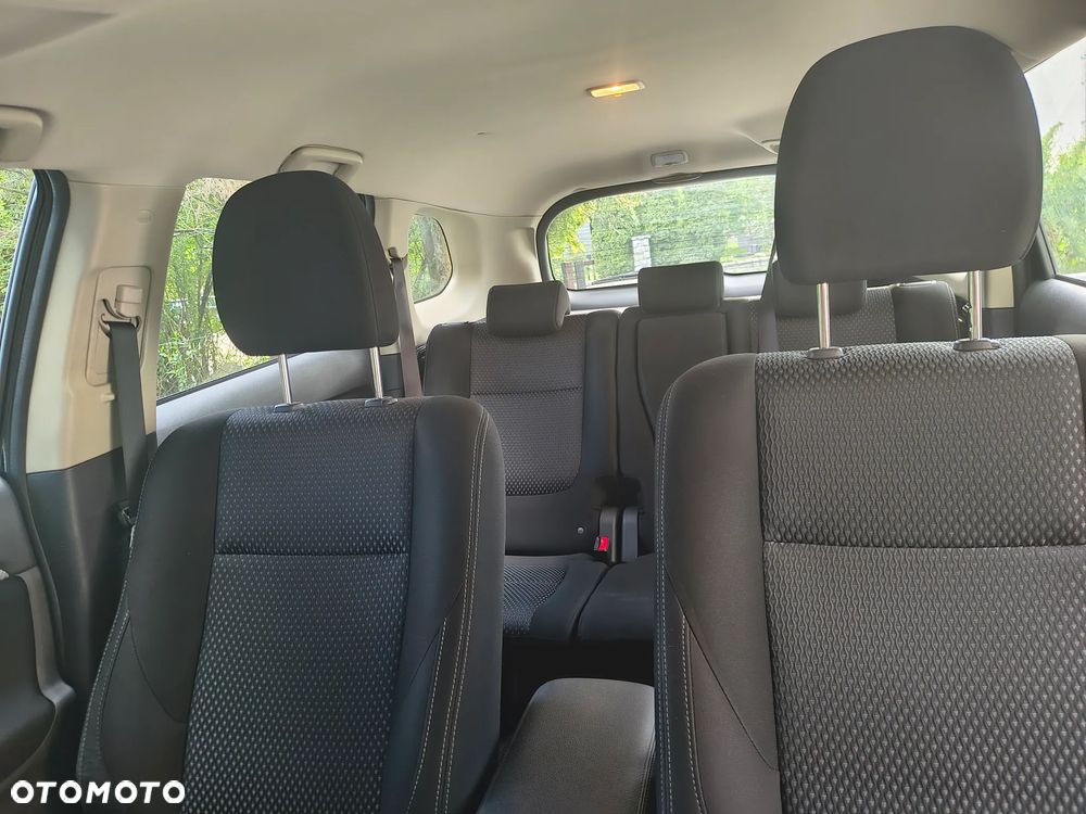 Mitsubishi Outlander 2.0 Invite + 2WD - 6