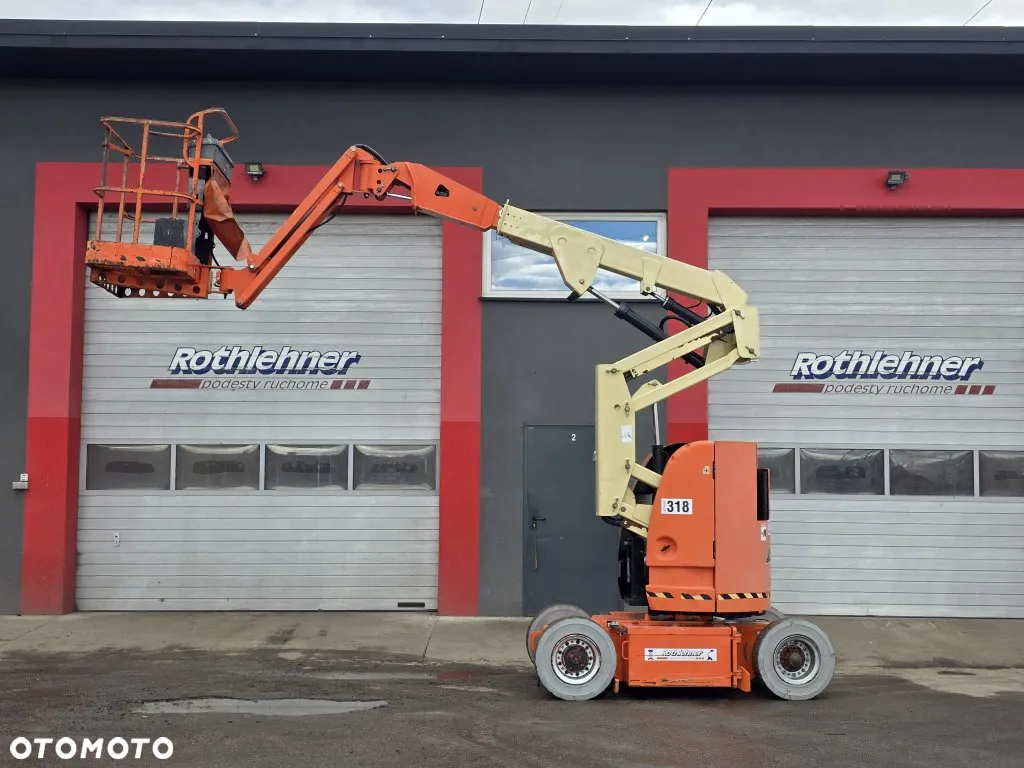 JLG 300AJP - 6