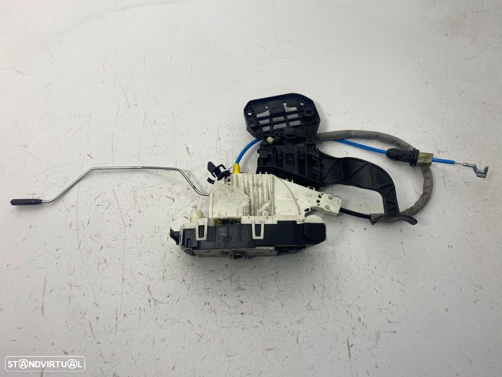 Fecho da porta Dto Frente MERCEDES-BENZ B-CLASS (W246, W242) REF. A1667200635 - 1