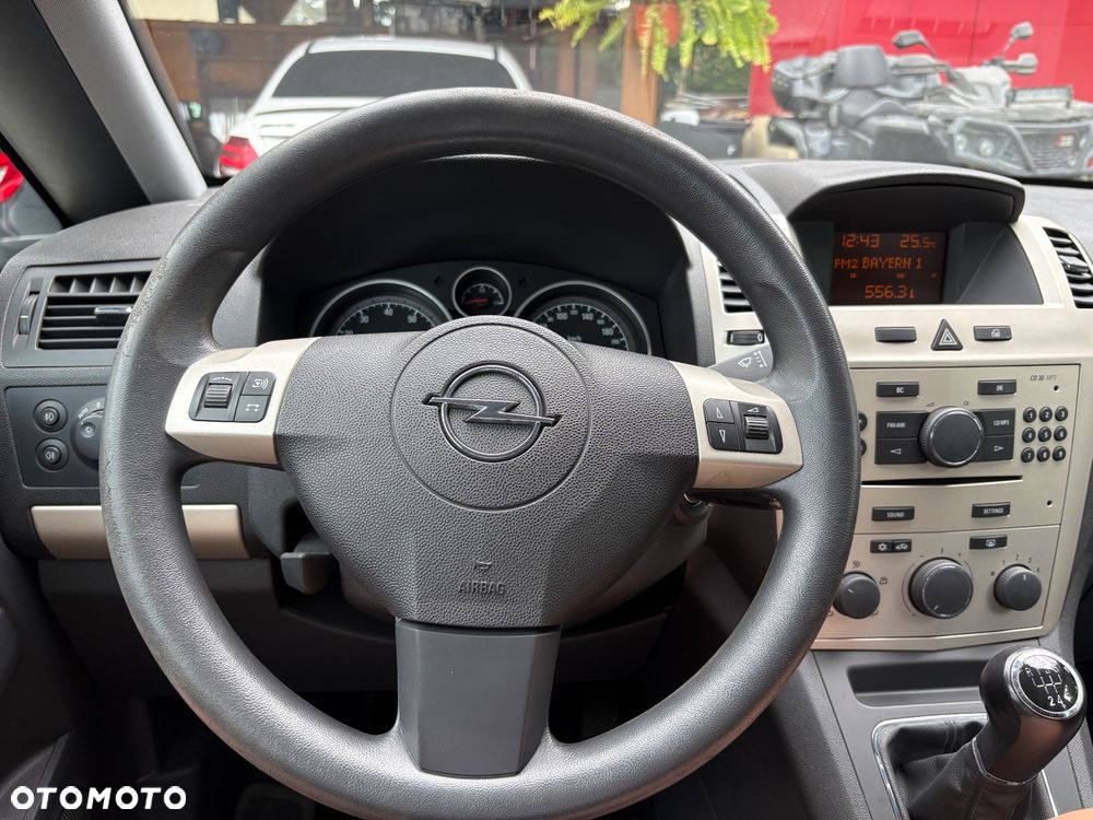 Opel Zafira 1.8 Family - 26