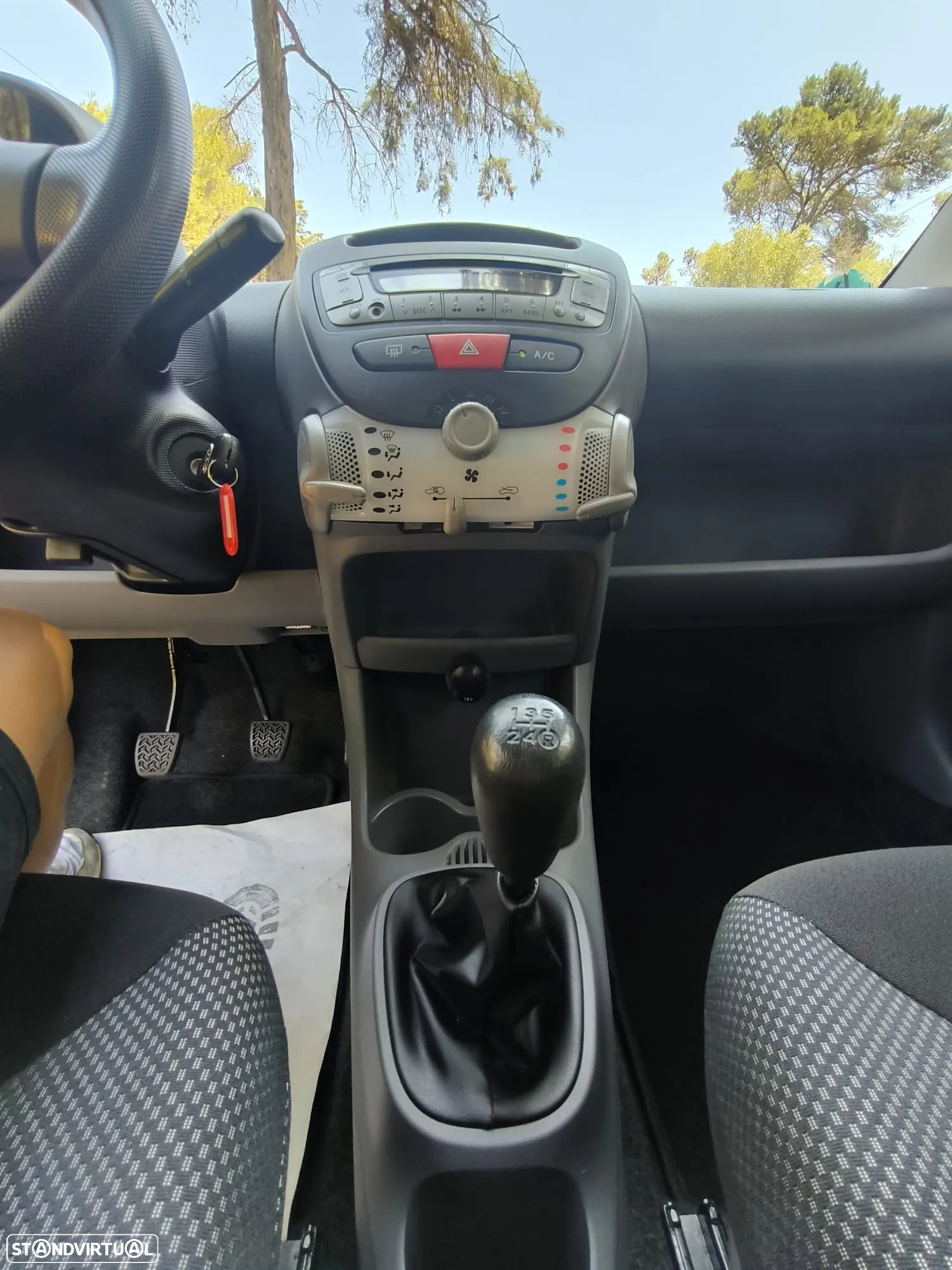 Toyota Aygo 1.0 Plus - 11