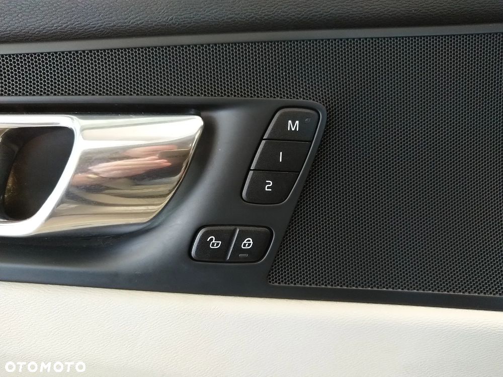 Volvo XC 60 D4 Inscription - 5