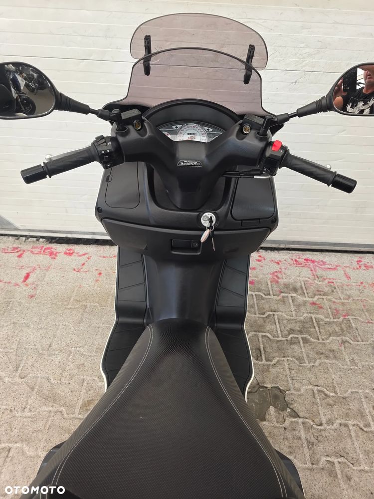 Suzuki Burgman - 30