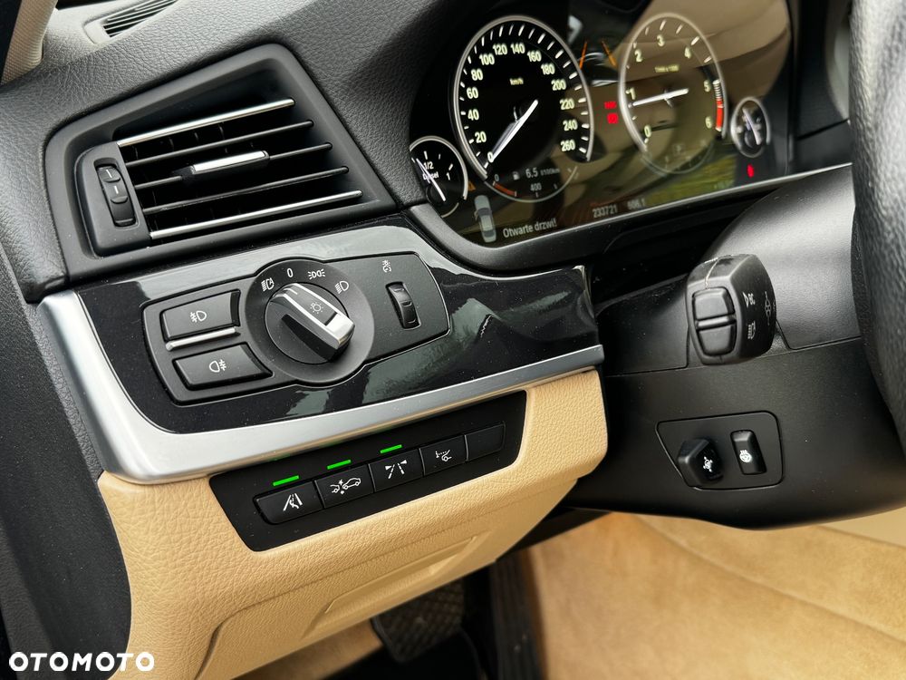 BMW Seria 5 525d Modern Line - 22