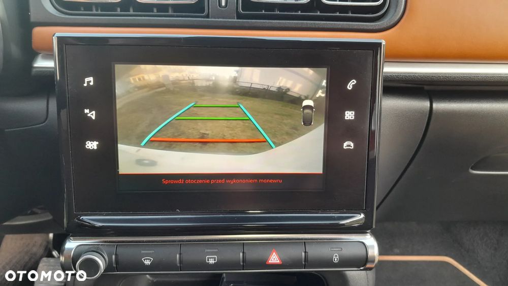 Citroën C3 Pure Tech 82 SHINE - 9