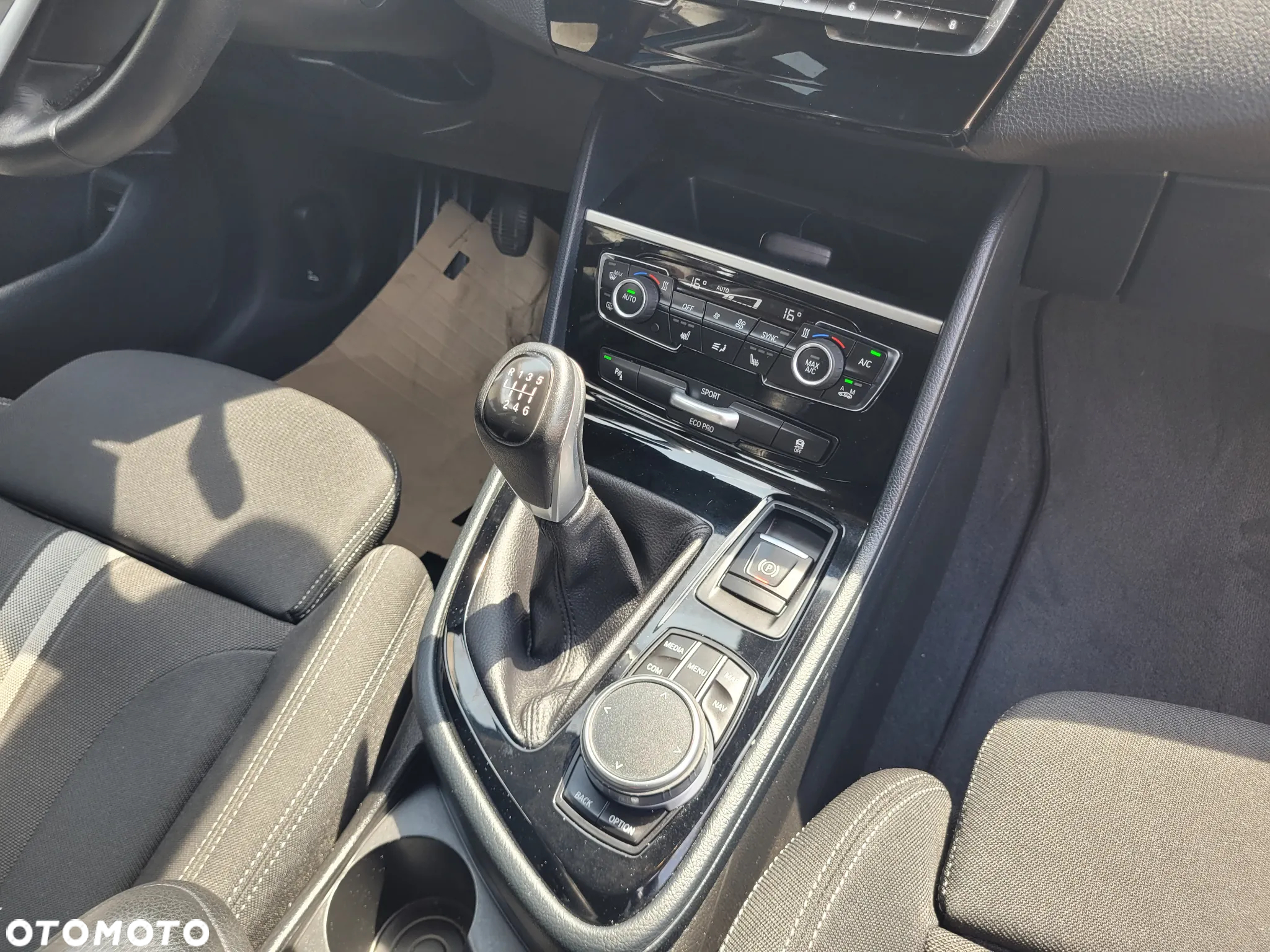 BMW Seria 2 218i Gran Tourer - 17