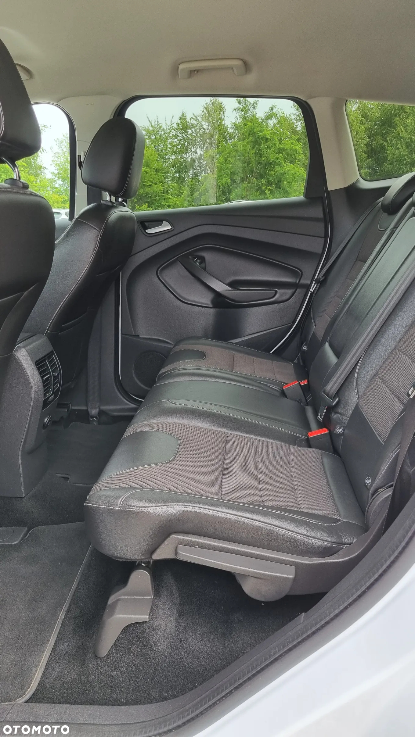 Ford Kuga 2.0 TDCi 4WD Titanium - 34