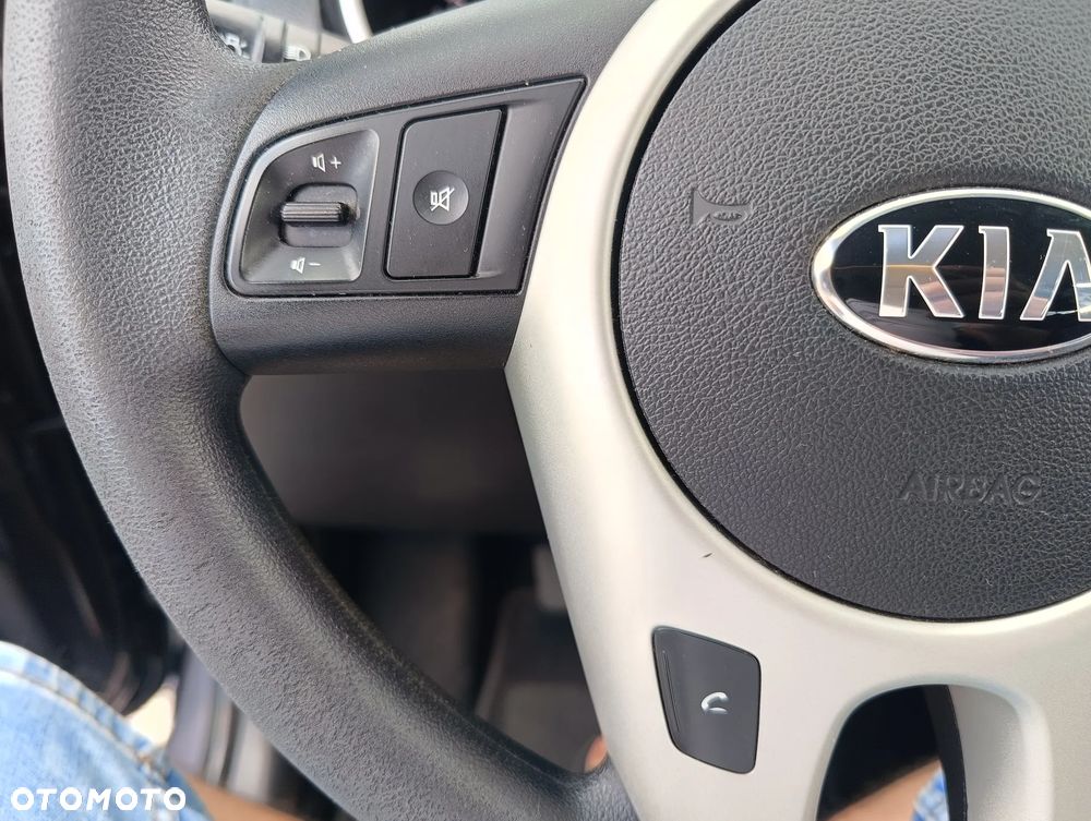 Kia Venga 1.4 CVVT Business Line - 27