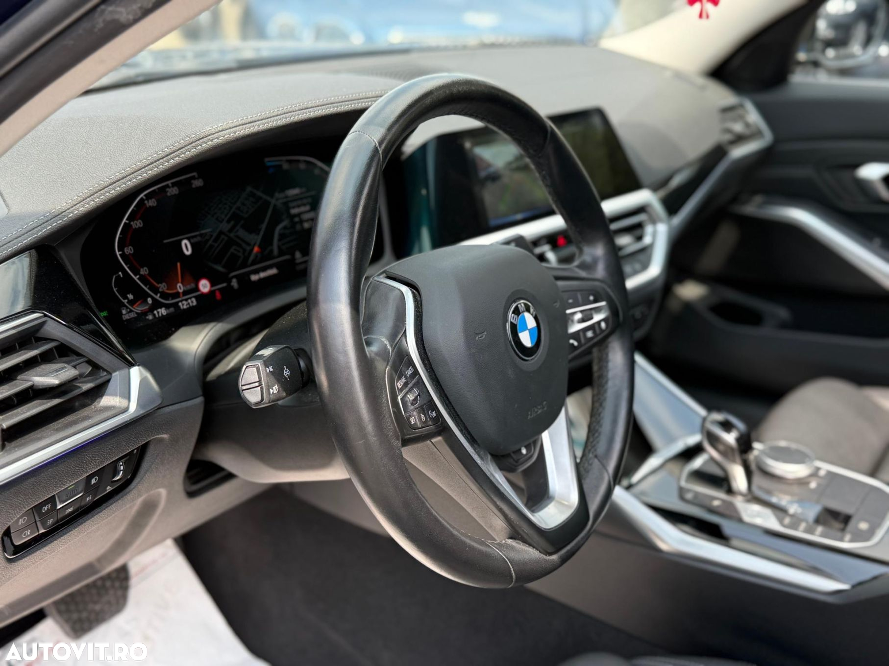 BMW Seria 3 320d xDrive AT Luxury Line - 24