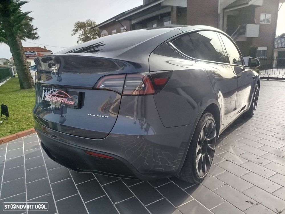 Tesla Model Y Long Range Tração Integral - 27