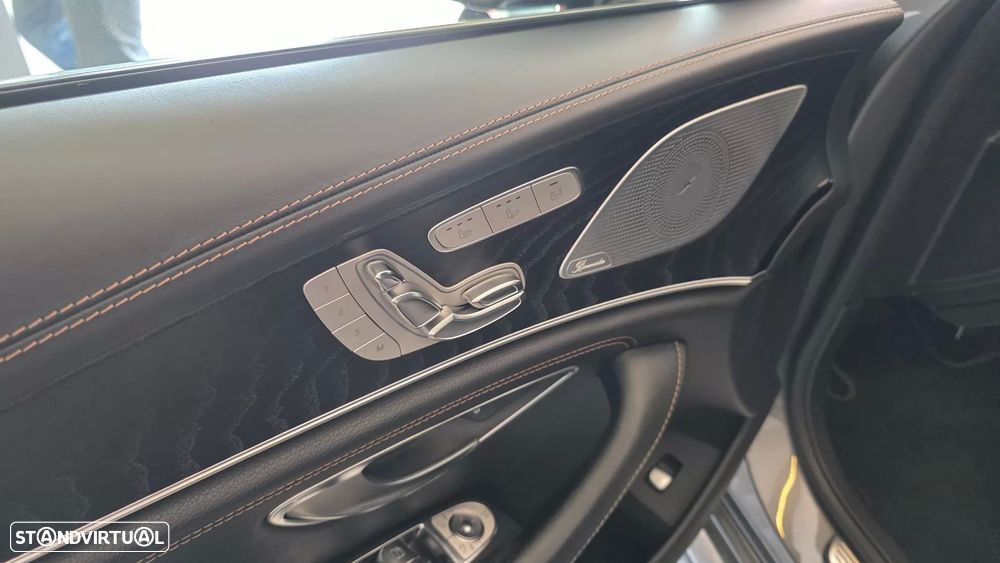 Mercedes-Benz CLS 400 d 4Matic AMG Line - 40