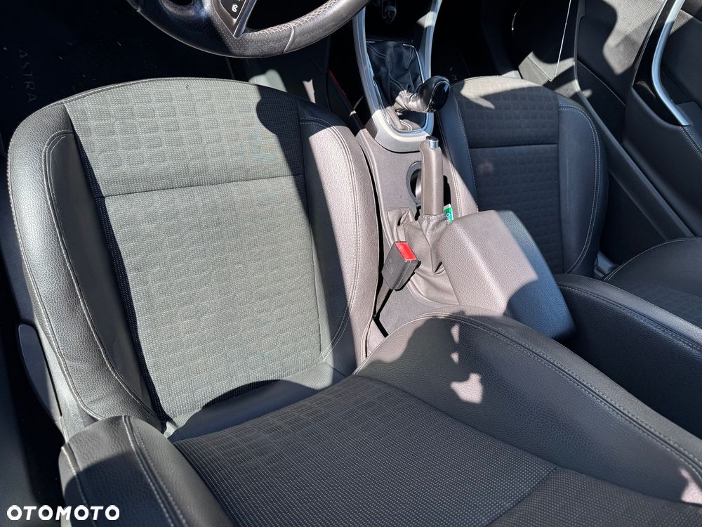 Opel Astra - 8