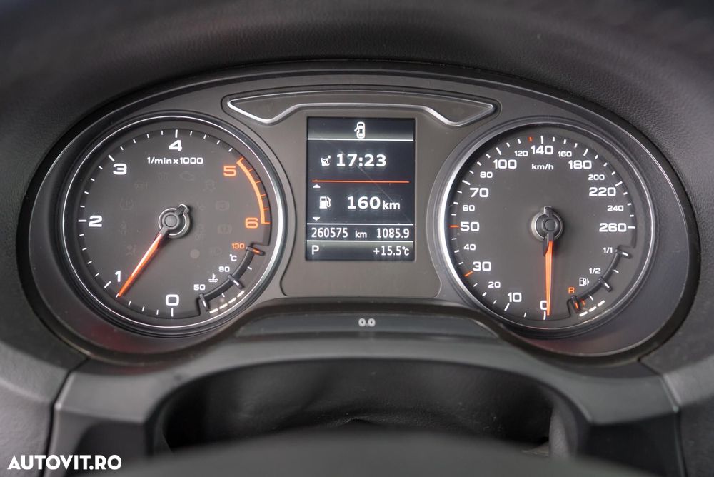 Audi A3 2.0 TDI (clean diesel) quattro S tronic S line Sportpaket - 17