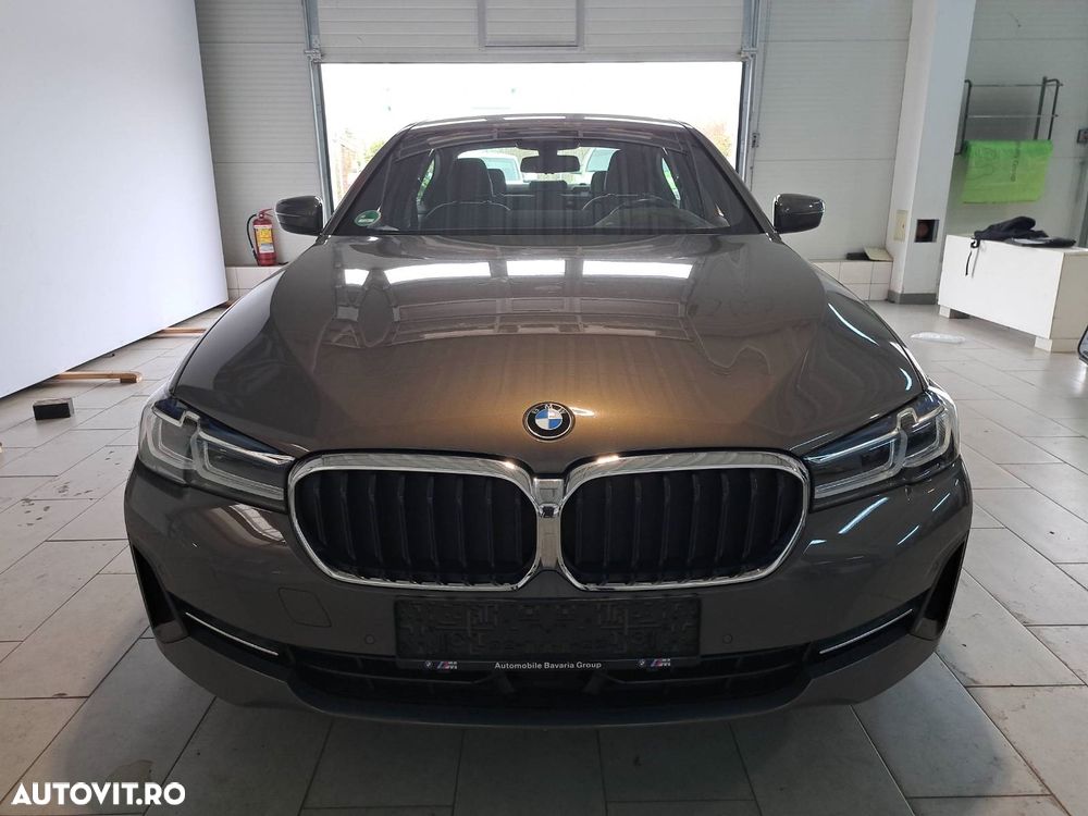 BMW Seria 5 530e xDrive AT PHEV - 1