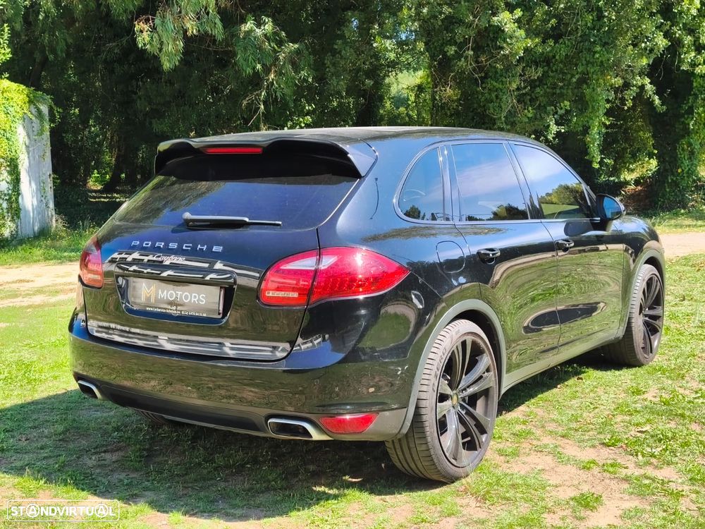 Porsche Cayenne Platinum Edition - 32