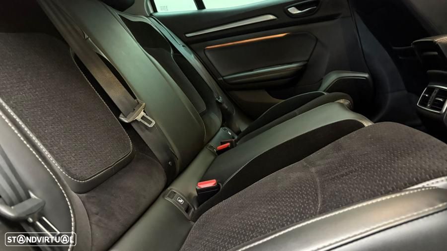 Renault Mégane BLUE dCi 115 EDC BOSE EDITION - 31