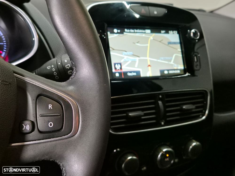 Renault Clio 0.9 TCe Limited Bi-Fuel - 20