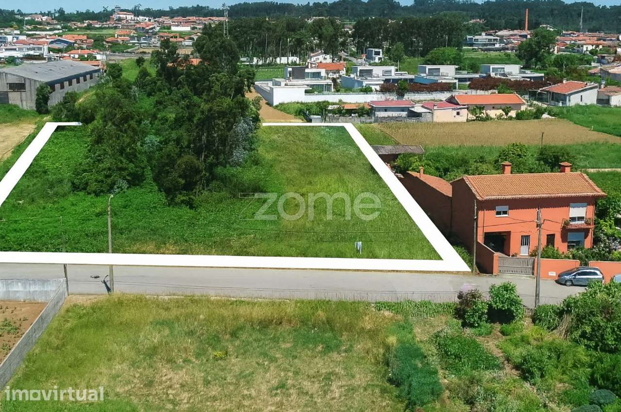Terreno urbanizável com 4.810 m2 em Paramos (Espinho) - Grande imagem: 3/18