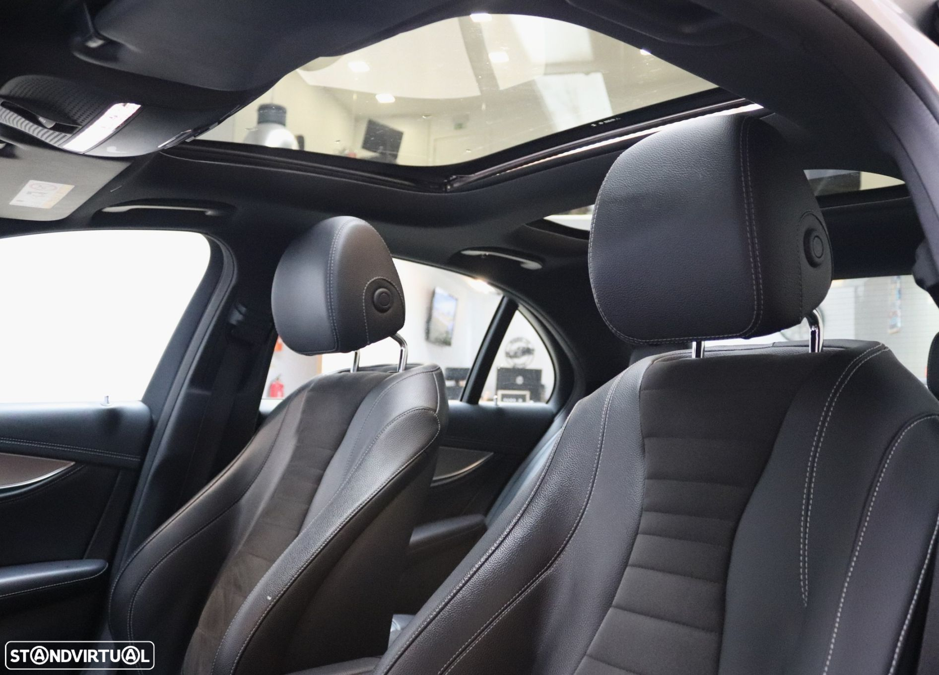 Mercedes-Benz E 350 e AMG - 14