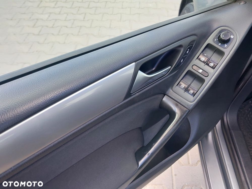 Volkswagen Golf 1.6 Team - 8