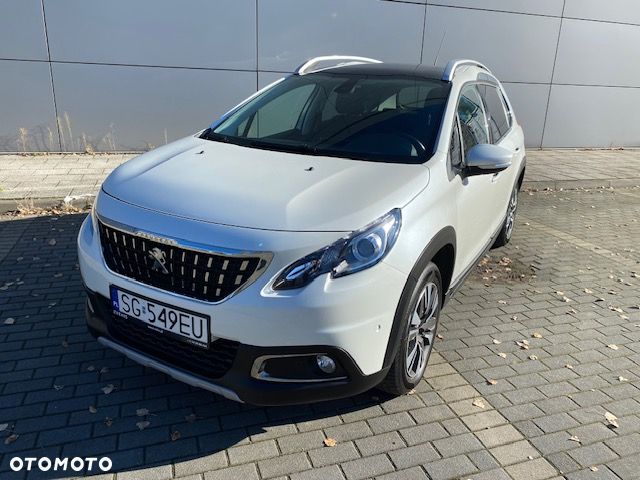 Peugeot 2008 1.2 Pure Tech GPF Style S&S EAT6 - 4