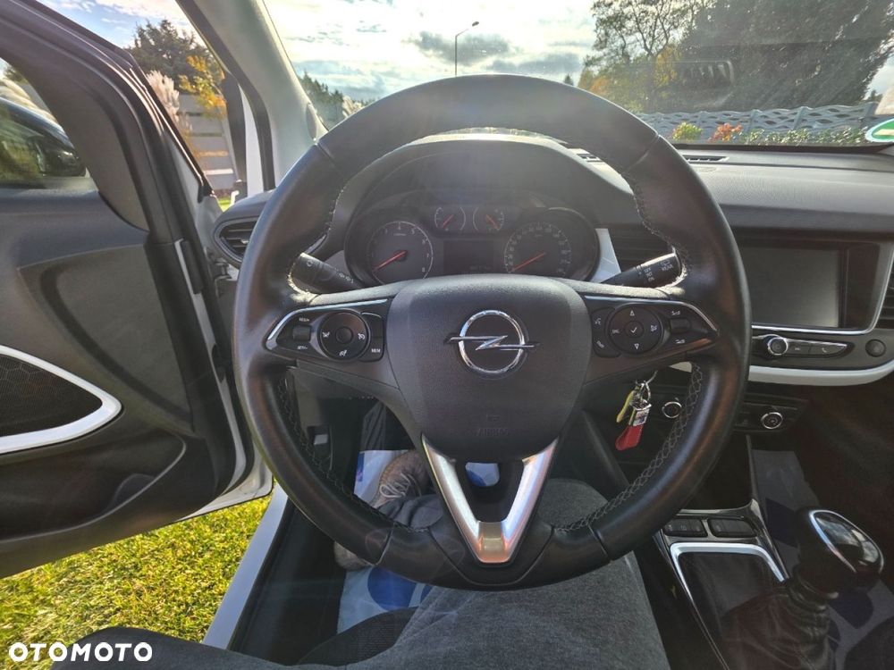 Opel Crossland X - 14