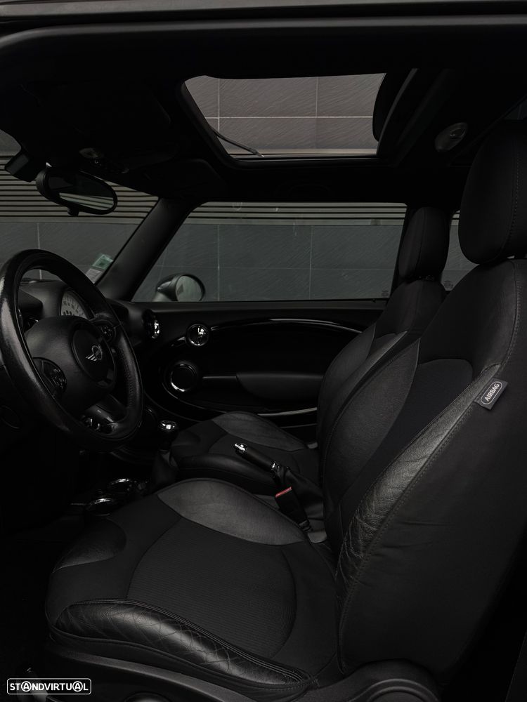 MINI 3 Portas Cooper S - 8