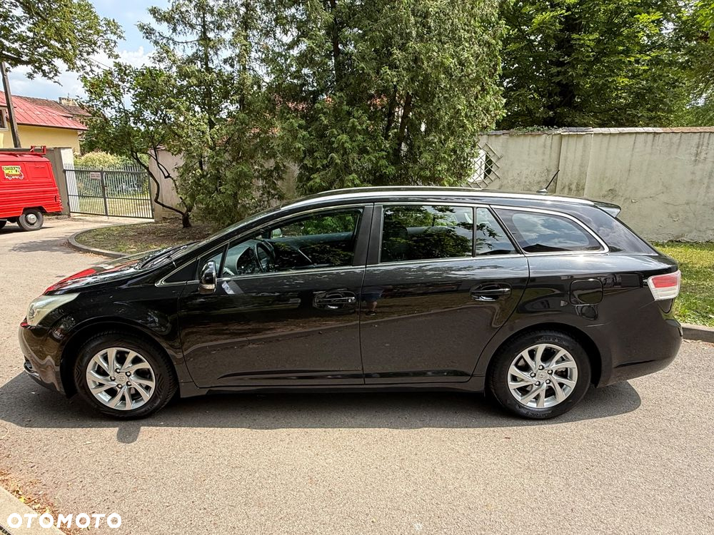 Toyota Avensis 2.0 Prestige NAVI - 13