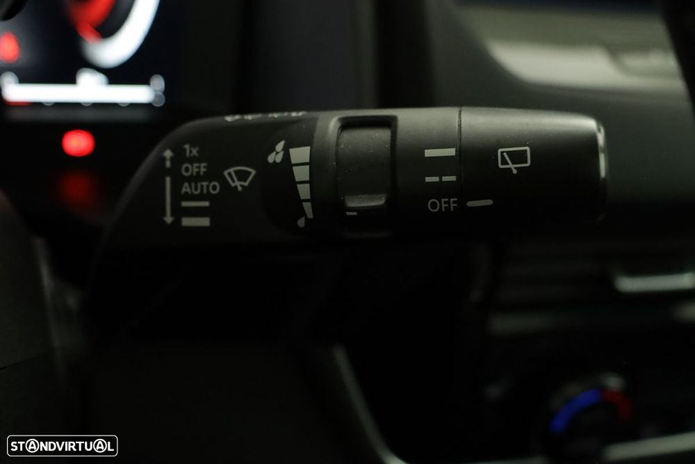 Nissan Qashqai 1.3 DIG-T N-Connecta LED Xtronic - 18