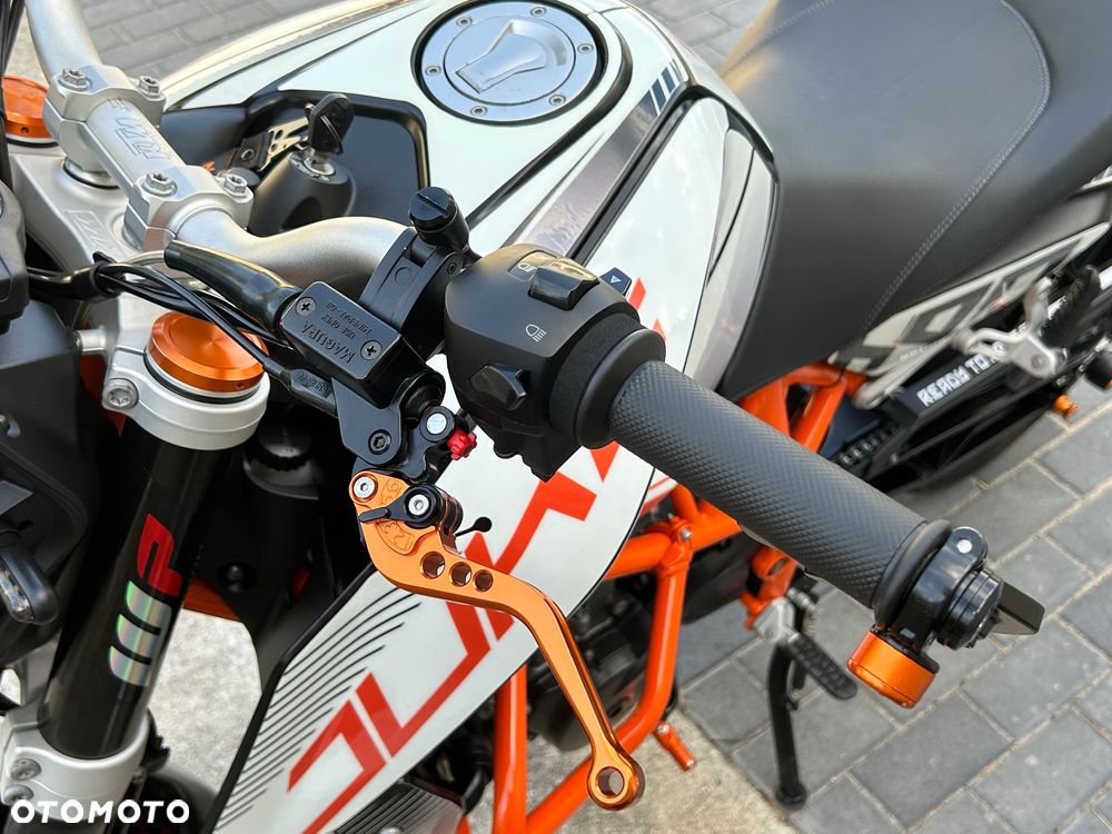 KTM Duke - 11