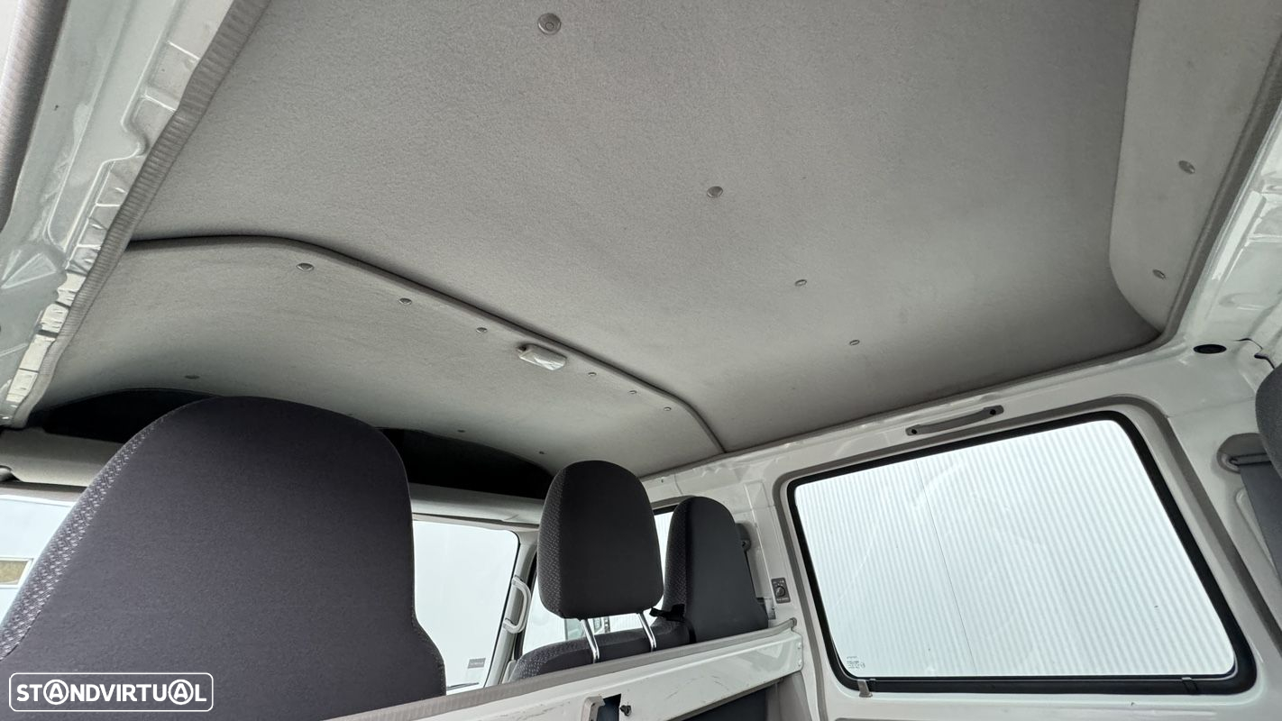 Toyota Dyna 3.0 D-4D M 35.33 Cabine Dupla A/C - 24